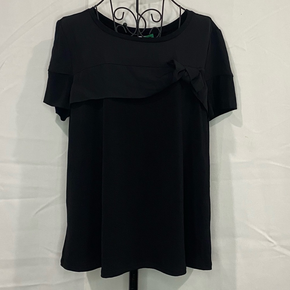 NWT Elle black bow blouse sz Medium​​